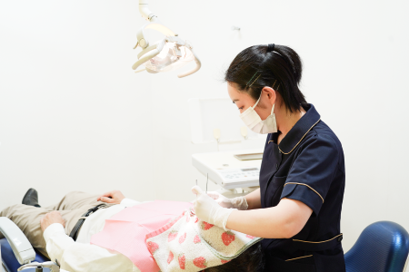 院長と歯科衛生士